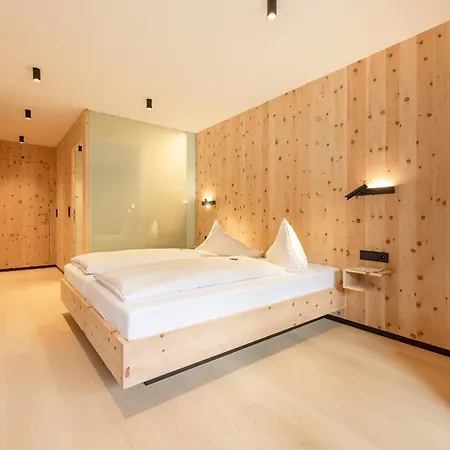 ゲストハウス Groebenhof 2*