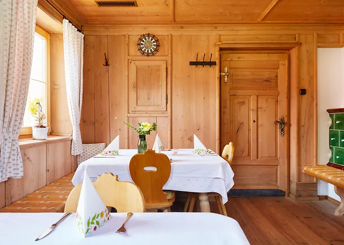 Groebenhof 2* فلبمس