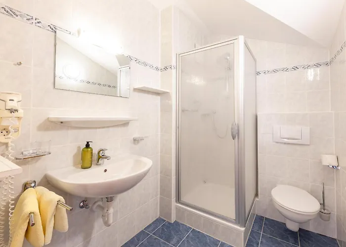 Groebenhof ゲストハウス 2*