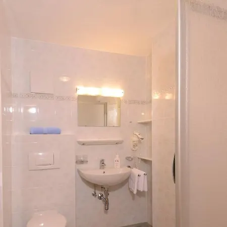 בית הארחה Groebenhof 2*