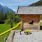 Groebenhof 2*
