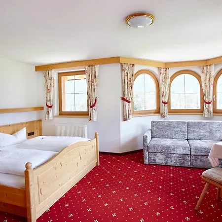 בית הארחה Groebenhof פולפמס