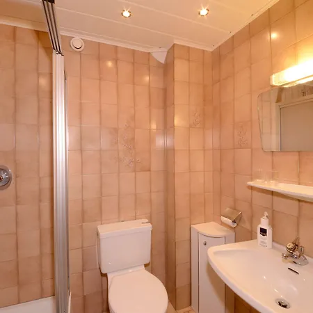 Groebenhof פולפמס